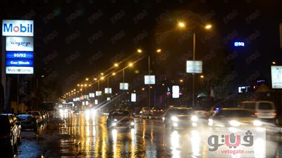 بالصور.. سقوط أمطار ورعد وبرق في منطقتي العجوزة والدقي