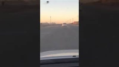 بالفيديو.. تهور شاب خليجي يتسبب في حادث تصادم مروع