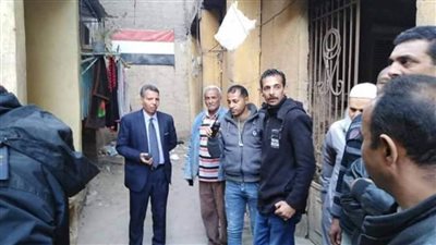 إصلاح ماسورة مياه بالقصر العيني وإزالة الإعلانات المخالفة بشارع بورسعيد