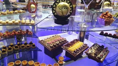 تعرف على مائدة طعام مشاهير وضيوف حفل الـ