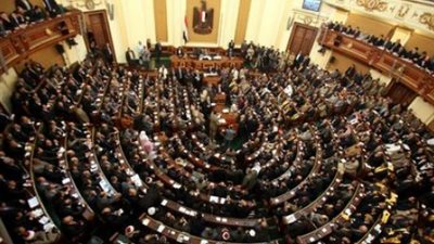 نائبة تطلب ربط العلاوة الدورية بالإنتاجية وليس معدل التضخم