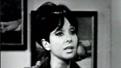 ليلى رستم تطالب ببرامج ضاحكة ليلا بالتليفزيون