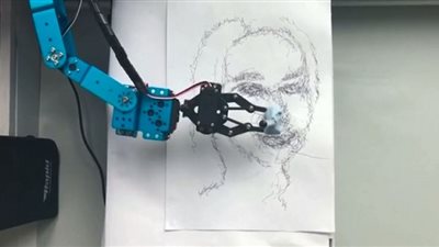 روبوت ذكاء اصطناعي ينظم 