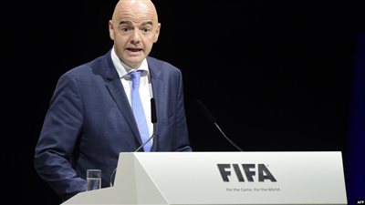رئيس الـ«فيفا» في مهمة ثلاثية بالقاهرة