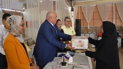 محافظ الوادي الجديد: زيادة الرقعة الزراعية 150 ألف فدان خلال عامين