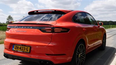 شاهد السرعة القصوى للسيارة بورش كايين (فيديو)