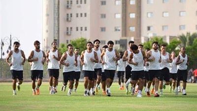 المقاصة يواجه المتحدة وديا غدا.. وميدو يحاضر اللاعبين (صور)