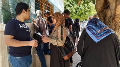 لليوم الثالث.. طلاب الثانوية يتقدمون بطلبات التظلم (صور)