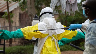 8 نصائح للمسافرين لتجنب الإصابة بالإيبولا بعد إعلان الطوارئ في الكونغو