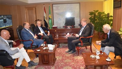 محافظ الفيوم يبحث مع سفيري إيطاليا والاتحاد الأوروبي سبل التعاون