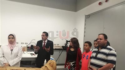 وزير الكهرباء الأسبق يزور المتحف المصري الكبير (صور)