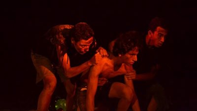 «العطر» و«الحصار» و«أقنعة الملائكة» مسرحيات قصور الثقافة بمعرض الكتاب