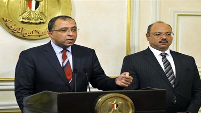 حملة للمطالبة بإقالة وزيري التخطيط والمالية بسبب«الخدمة المدنية»