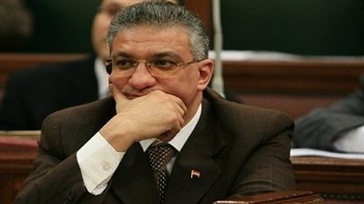 زكي بدر يبحث مع المحافظين تفعيل قانوني الثروة المعدنية والاستثمار الجديد.. يبحث خطة التعداد السكاني لـ٢٠١٦.. يشدد على تسهيل استخراج تراخيص التوك توك.. ومراقبة المحاجر لمنع التهرب من الرسوم المستحقة