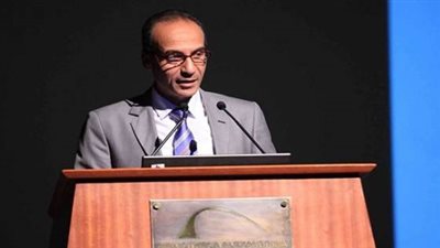 معرض الكتاب يغلق أجنحة بـ«سور الأزبكية» بتهمة «التزوير»