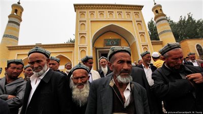 السعودية تدافع عن موقفها من حقوق الإنسان في الصين