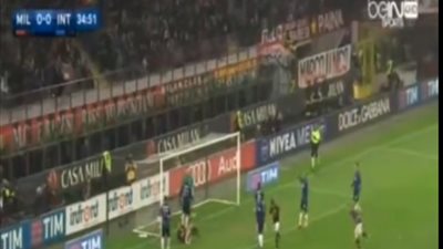 بالفيديو.. ميلان يتقدم على الإنتر بهدف في الشوط الأول