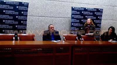 بالصور.. العزازي يناقش تطوير أول جهاز آلي لتشخيص الكبد الوبائي