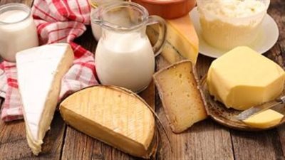 كوارث الألبان المغشوشة.. إعادة تدوير مرتجعات المحال في أكتوبر.. تغيير في تواريخ المنتجات.. تصنيع الزبادي من منتجات فاسدة.. وطبيبة تغذية: تسبب التسمم ومرض التيفويد أبرز النتائج