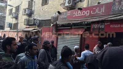 بالصور.. إزالة 12 حالة تعد وإشغالات بشارع البحر الأعظم