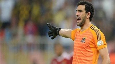 مرتضى منصور: عواد متمسك باللعب للزمالك