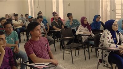 آداب الوادي الجديد تبدأ تنفيذ دورات لغة إنجليزية للمتقدمين للمنح الأجنبية