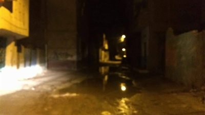 انقطاع المياه وغرق شوارع في الشرقية بسبب كسر في ماسورة