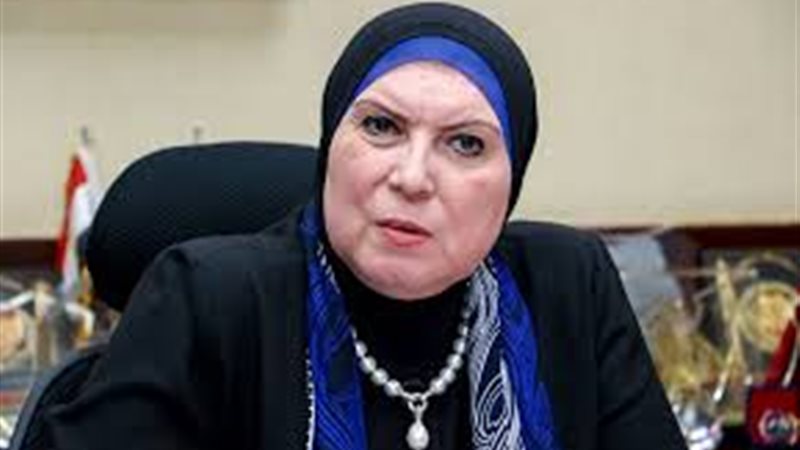 نيفين جامع