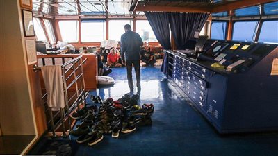 أول صورة لأفراد طاقم ناقلة النفط البريطانية المحتجزة في إيران