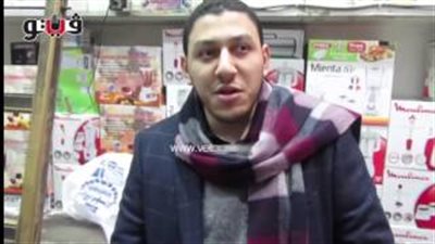 بالفيديو.. زيادة الضريبة الجمركية يثير سخط الباعة والمستهلكين.. «محمد»: قرار خاطئ.. «محمود»: المستهلك هو الخاسر الأكبر.. و«أحمد»: «المواطن بيحب السلع المستوردة لأنه 