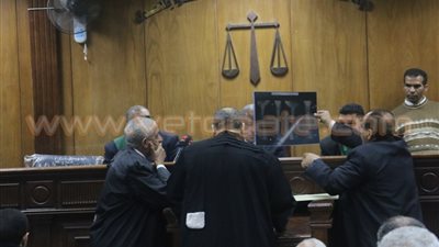 بالصور.. بدء محاكمة «هشام جنينة» في سب وزير العدل الأسبق
