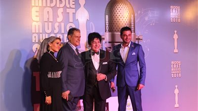 نجوم الفن يتوافدون على حفل توزيع جوائز الميما (صور)