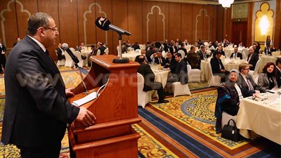 بالصور.. وزير الاستثمار يشارك في أعمال منتدى الأعمال المصري الروسي