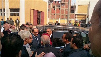 بالصور.. محافظ القليوبية يتفقد «الخصوص»