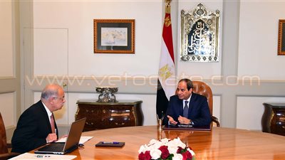 10 تكليفات من السيسي للحكومة.. تفعيل دور أجهزة الرقابة على الأغذية والأدوية.. حماية المستهلك.. تقديم سلع جيدة.. مراقبة الأسعار.. تنفيذ مشروعات تنموية.. توفير فرص عمل.. وإنشاء مجتمعات زراعية وصناعية