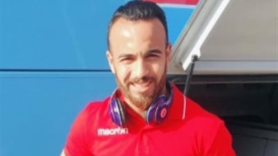 بيراميدز يعاقب 