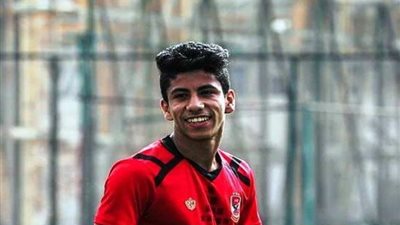 عمار حمدي يؤدي تدريبات تأهيلية في مران الأهلي