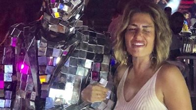 منة فضالي بإطلالة جريئة في أحدث ظهور