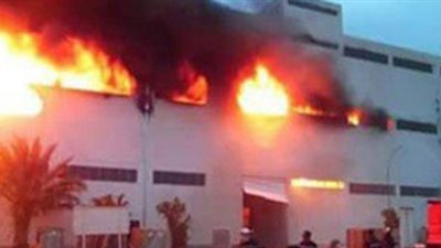 النيابة تطلب تقدير خسائر حريق مصنع لإنتاج خراطيم الكهرباء بأبو النمرس