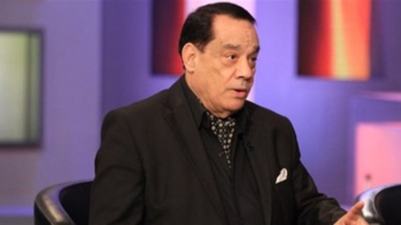حلمى بكر