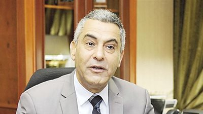 النقل: تسمم الركاب نتيجة تناولهم وجبات بأحد المطاعم