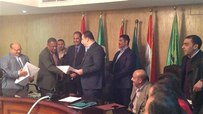 بالفيديو والصور.. تسليم الدفعة الثالثة من دعم أندية الفيوم