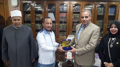 وفد برلماني إندونيسي يثمن جهود الأزهر في نشر الوسطية بالعالم
