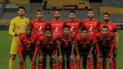 أزارو يقود هجوم الأهلي أمام المقاولون بالدوري