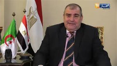 أول تعليق رسمي على واقعة تجاهل محرز مصافحة رئيس الوزراء (فيديو)