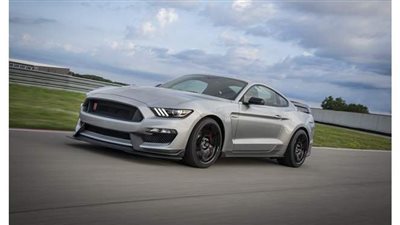 الكربون لم يمنع من تلف عجلات سيارات فورد GT500| فيديو