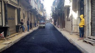 محافظة الإسكندرية: استمرار أعمال الرصف بعزبة محسن الكبرى بالمنتزه أول