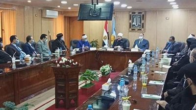 وزير الأوقاف يطالب أساقفة أسيوط بتنظيم رحلات للأطفال إلى المساجد والكنائس