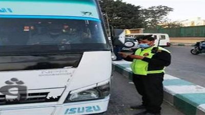 تغريم ٥٨ سائقا لعدم الالتزام بارتداء الكمامة بالشرقية