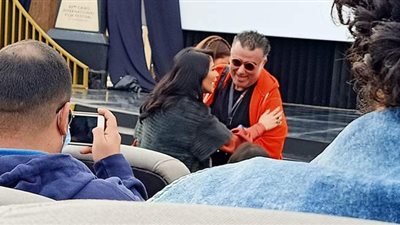 تامر حبيب يدعم منى زكى فى ثالث أيام مهرجان القاهرة السينمائى